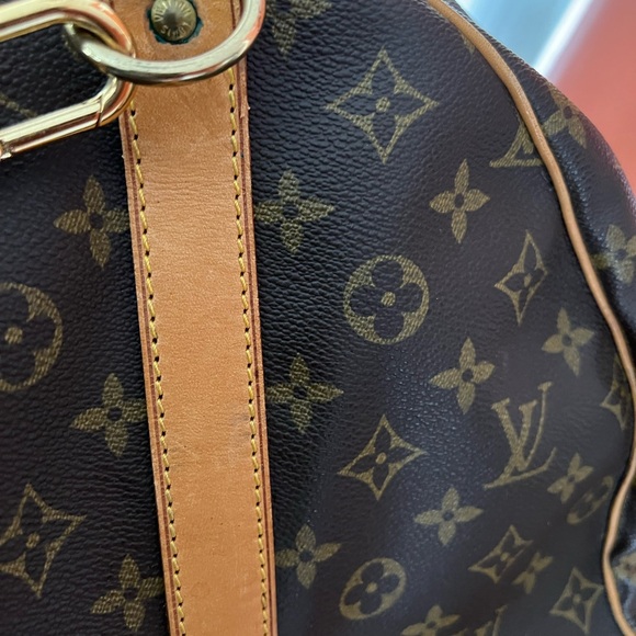 Reposhing from abiscoluxury. Authentic lv keepall 60 bandoulière. - Picture 3 of 8